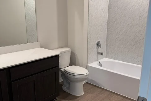 d7f81e7bc5056ad57fb5c56e2a3446cd-uncropped_scaled_within_1536_1152