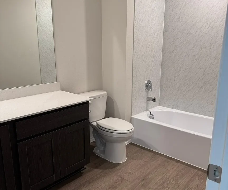 d7f81e7bc5056ad57fb5c56e2a3446cd-uncropped_scaled_within_1536_1152